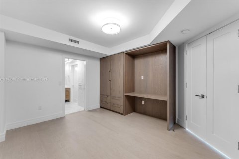 Copropriété à vendre à Miami Beach, Floride: 2 chambres, 135.92 m2 № 1924188 - photo 13