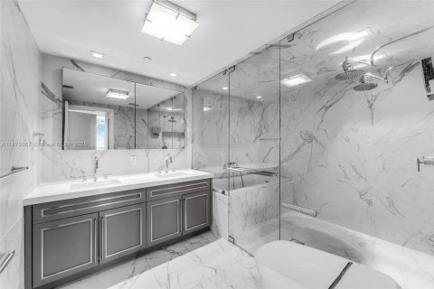 Copropriété à vendre à Miami Beach, Floride: 2 chambres, 135.92 m2 № 1924188 - photo 23