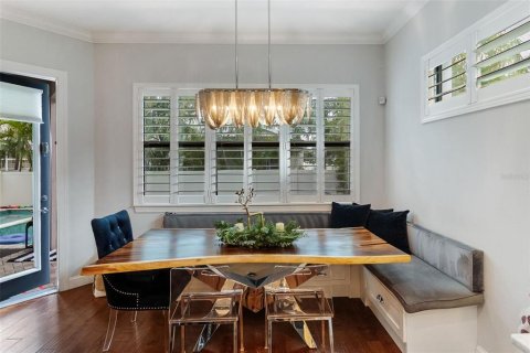 Casa en venta en Tampa, Florida, 4 dormitorios, 288 m2 № 1522650 - foto 8