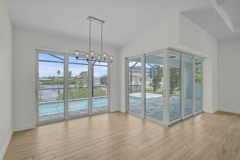 House in North Port, Florida 3 bedrooms, 205.41 sq.m. № 1831347 - photo 19