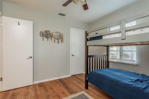 House in Clearwater, Florida 3 bedrooms, 100.33 sq.m. № 1639924 - photo 26