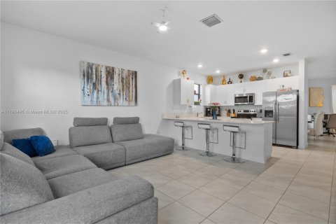 Купить виллу или дом в Майами, Флорида 4 спальни, 176.89м2, № 1737747 - фото 6
