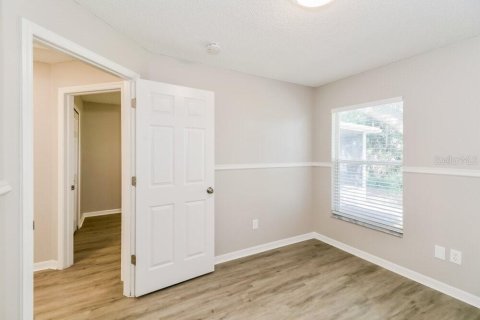 Villa ou maison à louer à Lutz, Floride: 4 chambres, 122.82 m2 № 2380865 - photo 12