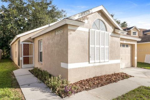 Villa ou maison à louer à Lutz, Floride: 4 chambres, 122.82 m2 № 2380865 - photo 3