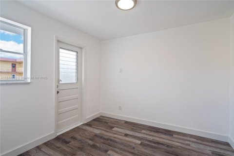 Copropriété à vendre à Miami, Floride: 1 chambre, 93.09 m2 № 1940239 - photo 12