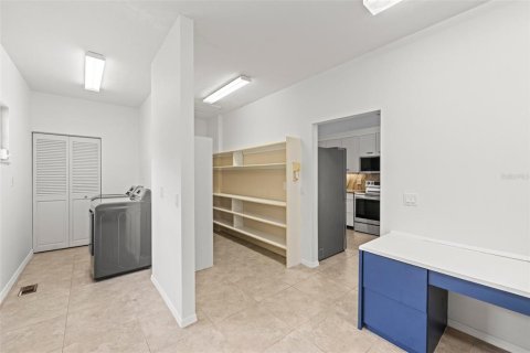 House in Bradenton, Florida 2 bedrooms, 215.07 sq.m. № 1798111 - photo 15