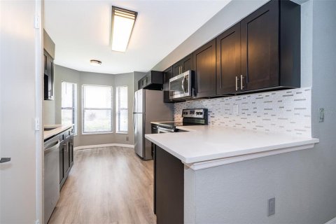Condo in Orlando, Florida, 3 bedrooms  № 1845391 - photo 11