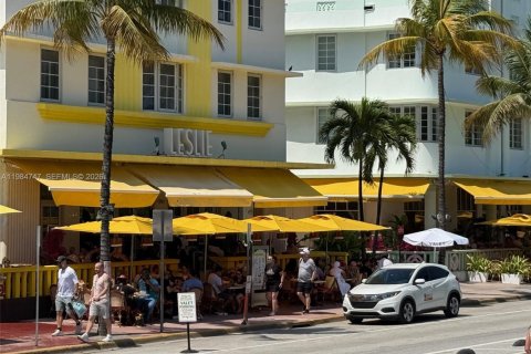 Copropriété à vendre à Miami Beach, Floride: 2 chambres, 91.04 m2 № 2047375 - photo 25