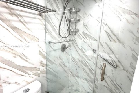 Copropriété à vendre à Miami Beach, Floride: 2 chambres, 91.04 m2 № 2047375 - photo 10
