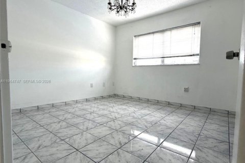 Copropriété à vendre à Miami Beach, Floride: 2 chambres, 91.04 m2 № 2047375 - photo 8