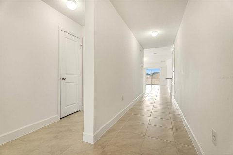 House in Davenport, Florida 3 bedrooms, 107.95 sq.m. № 1911247 - photo 8