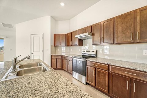 House in Davenport, Florida 3 bedrooms, 107.95 sq.m. № 1911247 - photo 11
