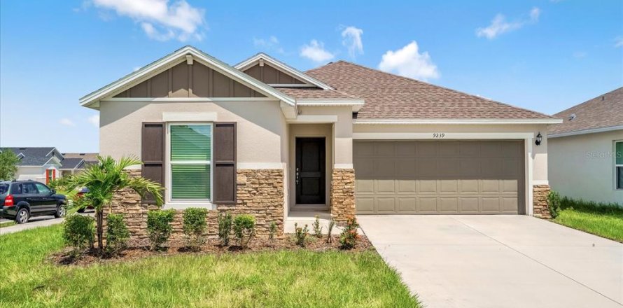 House in Davenport, Florida 3 bedrooms, 107.95 sq.m. № 1911247