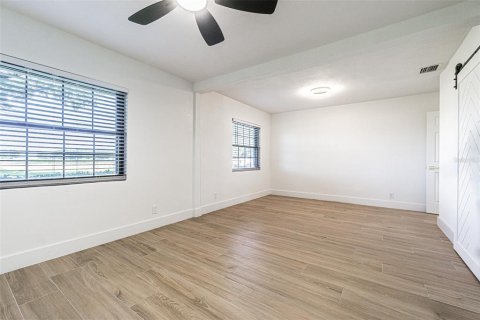 Villa ou maison à louer à Plant City, Floride: 5 chambres, 231.33 m2 № 2112049 - photo 17
