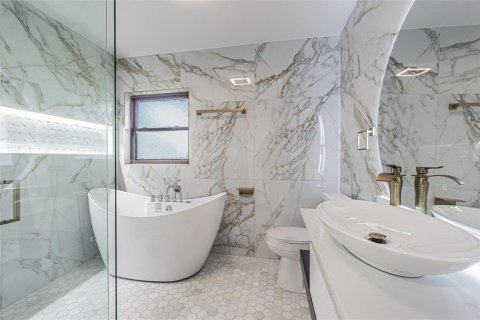 Villa ou maison à louer à Plant City, Floride: 5 chambres, 231.33 m2 № 2112049 - photo 21