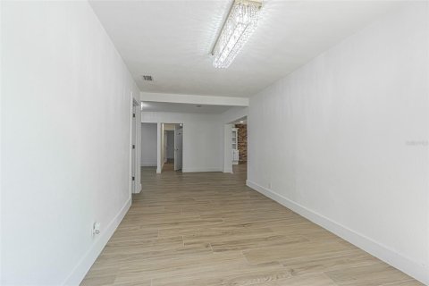 Villa ou maison à louer à Plant City, Floride: 5 chambres, 231.33 m2 № 2112049 - photo 29
