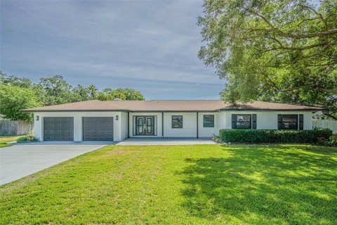 Villa ou maison à Plant City, Floride 5 chambres, 231.33 m2 № 2112049