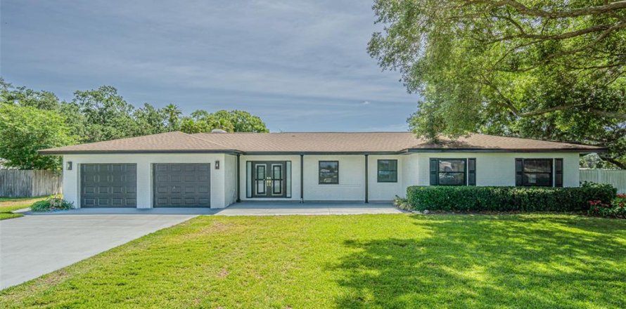 Villa ou maison à Plant City, Floride 5 chambres, 231.33 m2 № 2112049