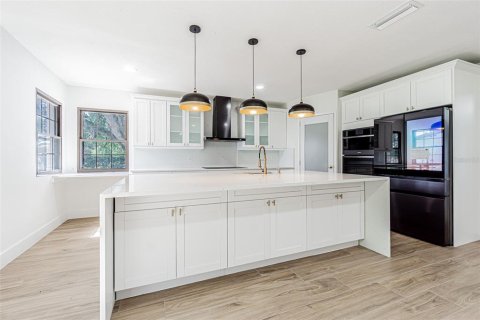 Villa ou maison à louer à Plant City, Floride: 5 chambres, 231.33 m2 № 2112049 - photo 2