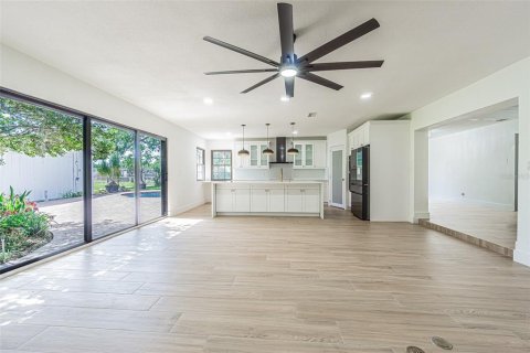 Villa ou maison à louer à Plant City, Floride: 5 chambres, 231.33 m2 № 2112049 - photo 4