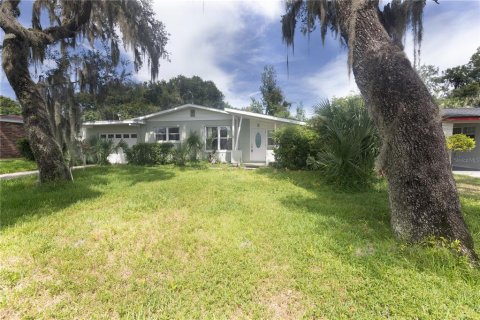 Villa ou maison à vendre à Leesburg, Floride: 2 chambres, 86.96 m2 № 1874008 - photo 15