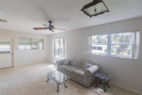 Villa ou maison à vendre à Leesburg, Floride: 2 chambres, 86.96 m2 № 1874008 - photo 21
