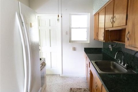 Villa ou maison à vendre à Leesburg, Floride: 2 chambres, 86.96 m2 № 1874008 - photo 3