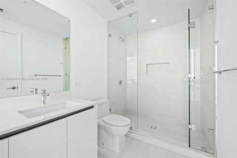 Condominio en venta en Pompano Beach, Florida, 4 dormitorios, 293.39 m2 № 1882291 - foto 18