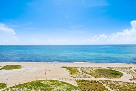 Condominio en venta en Pompano Beach, Florida, 4 dormitorios, 293.39 m2 № 1882291 - foto 30