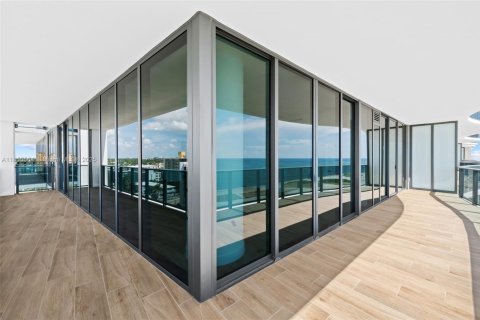 Condominio en venta en Pompano Beach, Florida, 4 dormitorios, 293.39 m2 № 1882291 - foto 25