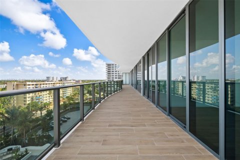 Condominio en venta en Pompano Beach, Florida, 4 dormitorios, 293.39 m2 № 1882291 - foto 21