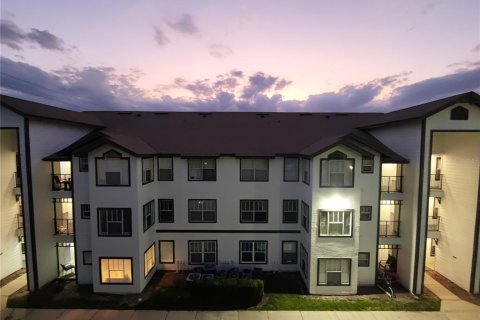 Copropriété à louer à Kissimmee, Floride: 2 chambres, 98.01 m2 № 2388692 - photo 2