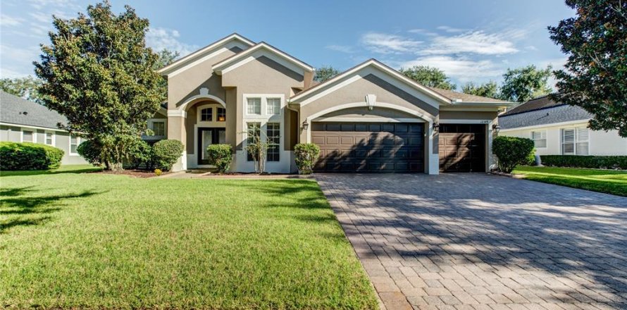 Villa ou maison à Winter Garden, Floride 5 chambres, 257.99 m2 № 2395756