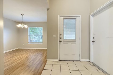 Villa ou maison à vendre à Kissimmee, Floride: 3 chambres, 127.74 m2 № 2413449 - photo 5