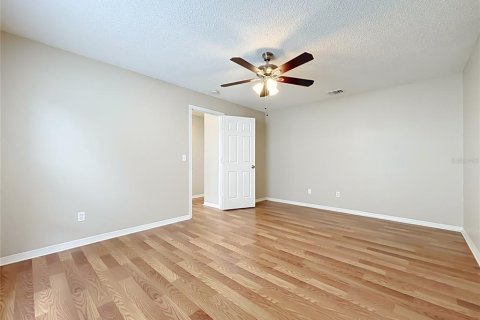 Villa ou maison à vendre à Kissimmee, Floride: 3 chambres, 127.74 m2 № 2413449 - photo 25