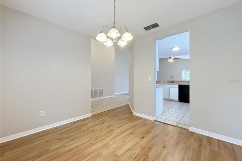 Villa ou maison à vendre à Kissimmee, Floride: 3 chambres, 127.74 m2 № 2413449 - photo 8