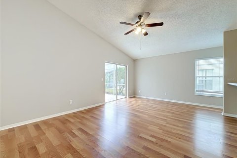 Villa ou maison à vendre à Kissimmee, Floride: 3 chambres, 127.74 m2 № 2413449 - photo 17
