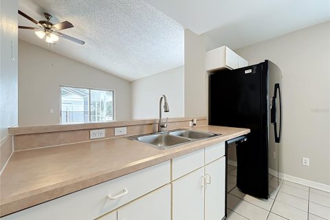 Villa ou maison à vendre à Kissimmee, Floride: 3 chambres, 127.74 m2 № 2413449 - photo 11