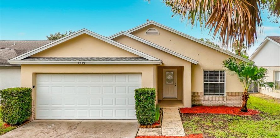 Villa ou maison à Kissimmee, Floride 3 chambres, 127.74 m2 № 2413449