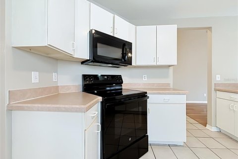 Villa ou maison à vendre à Kissimmee, Floride: 3 chambres, 127.74 m2 № 2413449 - photo 10