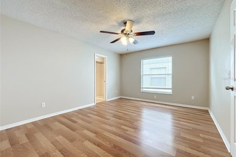 Villa ou maison à vendre à Kissimmee, Floride: 3 chambres, 127.74 m2 № 2413449 - photo 22