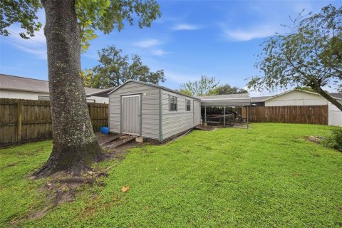 House in Zephyrhills, Florida 3 bedrooms, 121.14 sq.m. № 2287763 - photo 28