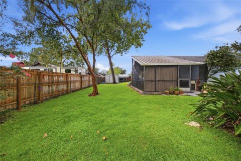 House in Zephyrhills, Florida 3 bedrooms, 121.14 sq.m. № 2287763 - photo 26