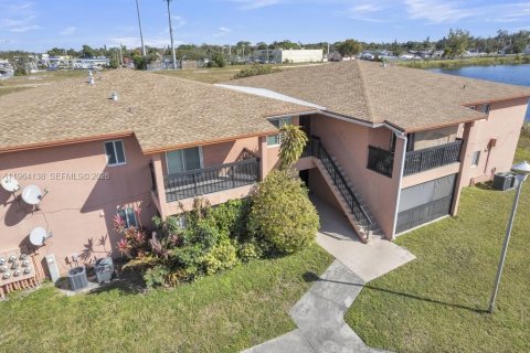 Condominio en venta en Miami, Florida, 2 dormitorios, 92.9 m2 № 2030522 - foto 18