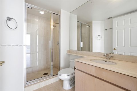 Condo in Sunny Isles Beach, Florida, 2 bedrooms  № 2077504 - photo 12