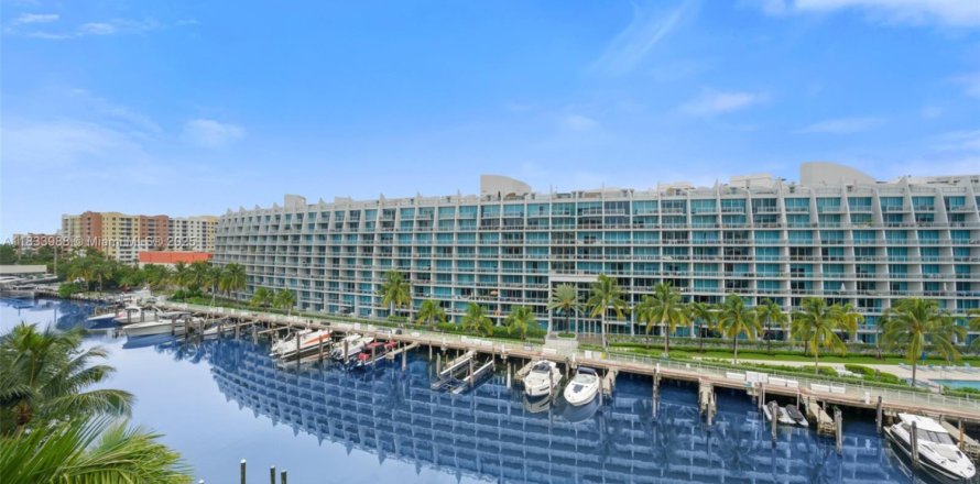 Condo in Aventura, Florida, 2 bedrooms № 1814841