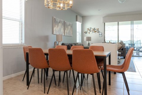Villa ou maison à vendre à Kissimmee, Floride: 7 chambres, 307.88 m2 № 1799109 - photo 27