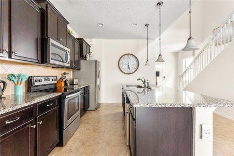 Villa ou maison à vendre à Kissimmee, Floride: 7 chambres, 307.88 m2 № 1799109 - photo 4