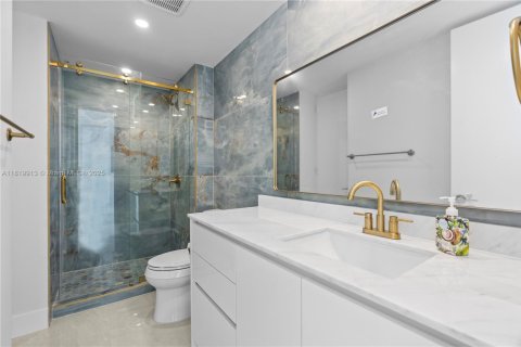 Condominio en venta en Miami Beach, Florida, 1 dormitorio, 117.06 m2 № 2019382 - foto 19