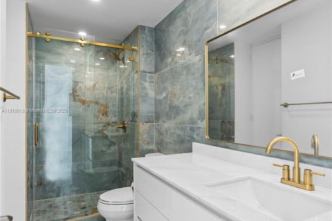 Condominio en venta en Miami Beach, Florida, 1 dormitorio, 117.06 m2 № 2019382 - foto 20